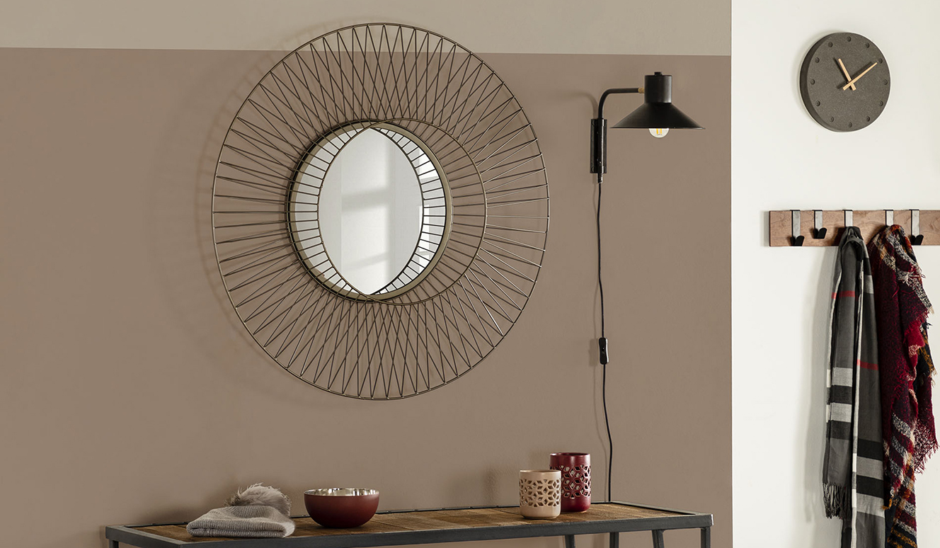 Aria wandlamp metaal klein zwart