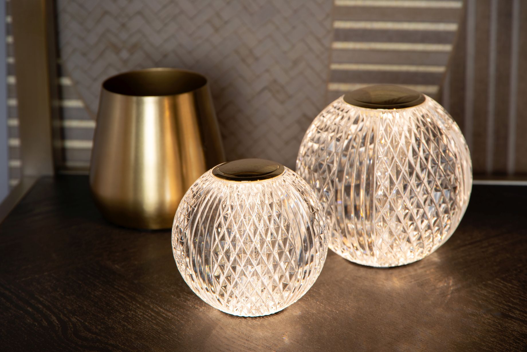 Lucide CINTRA - Oplaadbare Tafellamp - Accu/Batterij - Ø 11 cm - LED Dimb. - 1x2W 3000K - 3 StepDim - Transparant