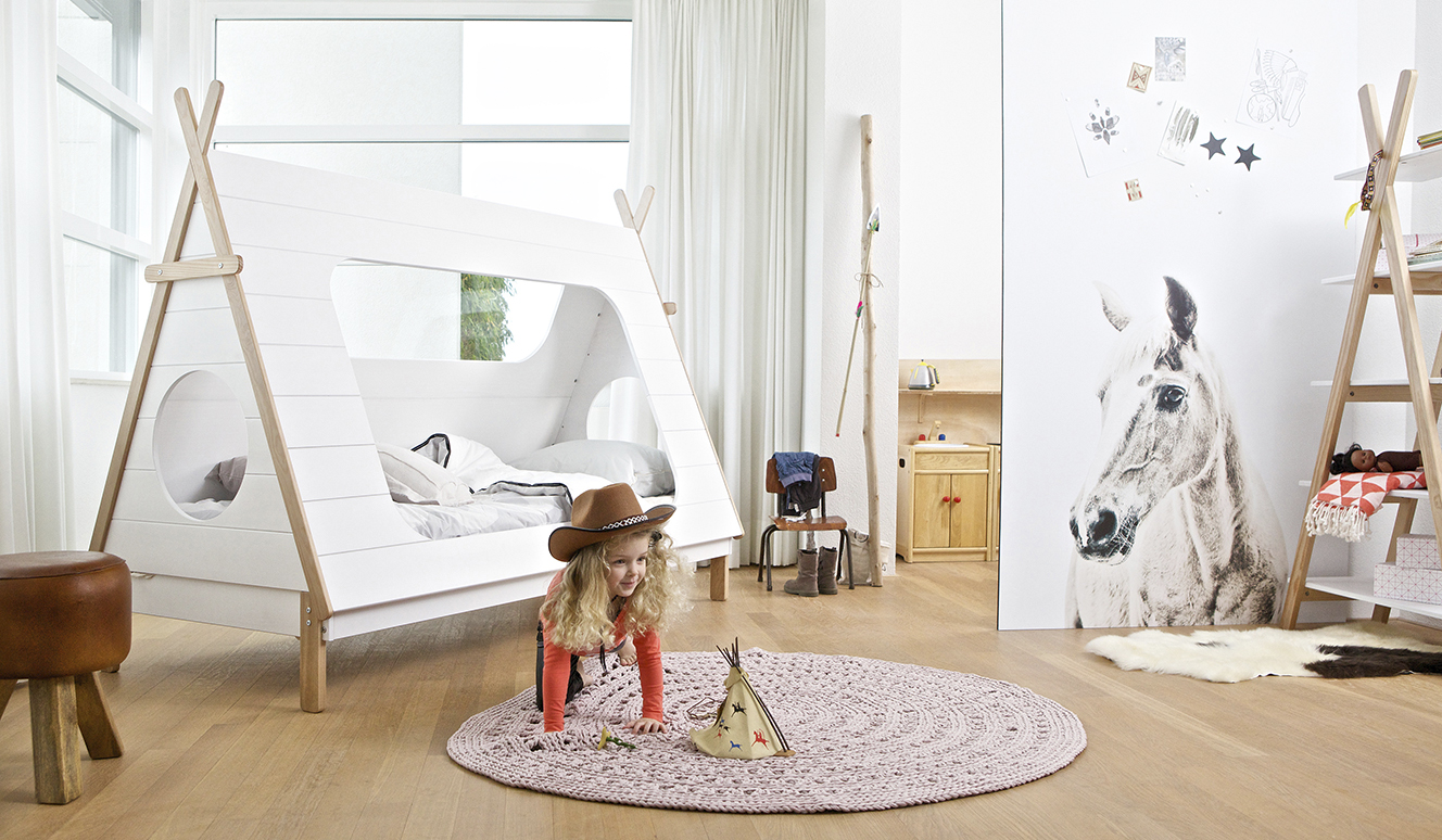 Tipi bed 90x200 incl slats