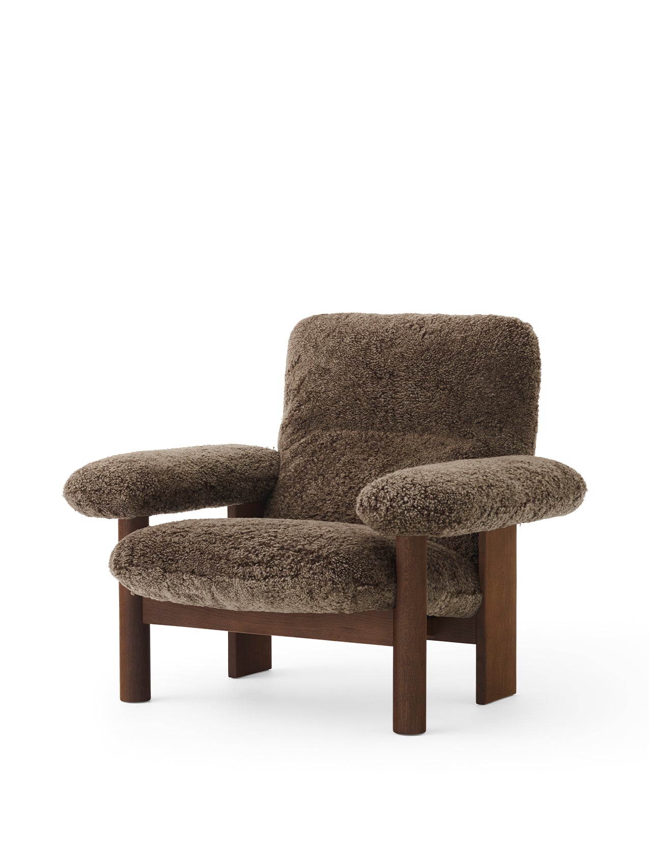 Menu - Brasilia loungestoel, massief donker gebeitst eiken frame, Sheepskin Curly (Root)